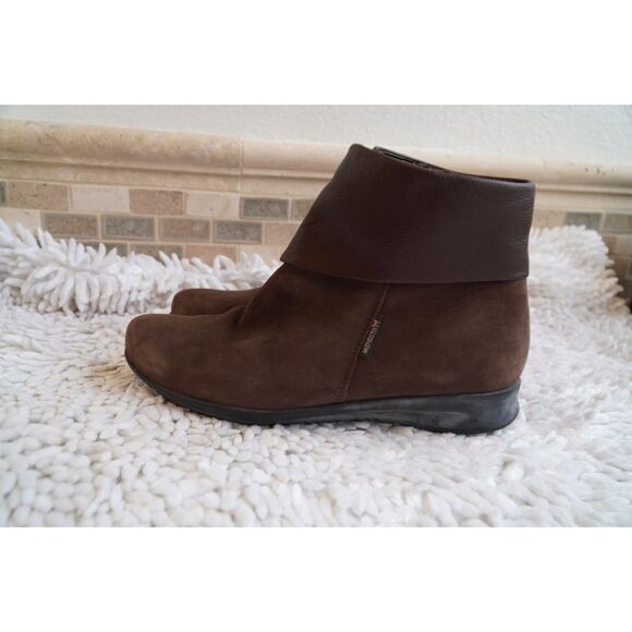 Mephisto Brown Nubuck Leather Foldover Cuff Zip Ankle Boots Size 6.5 - Picture 2 of 8